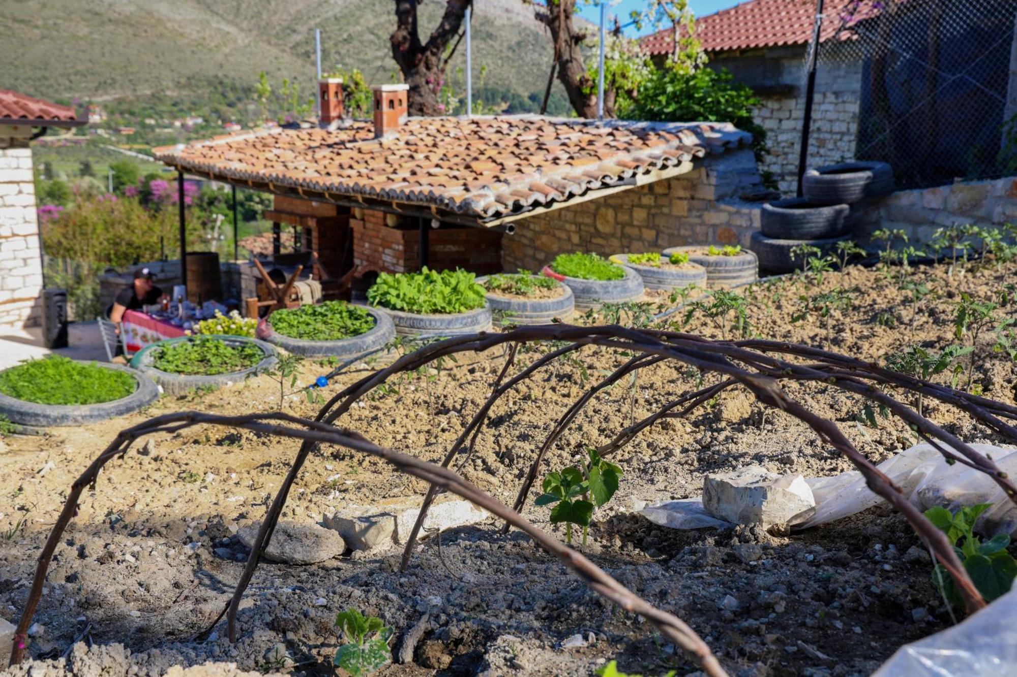Villa Shpiragu Village Experience Berat Eksteriør bilde