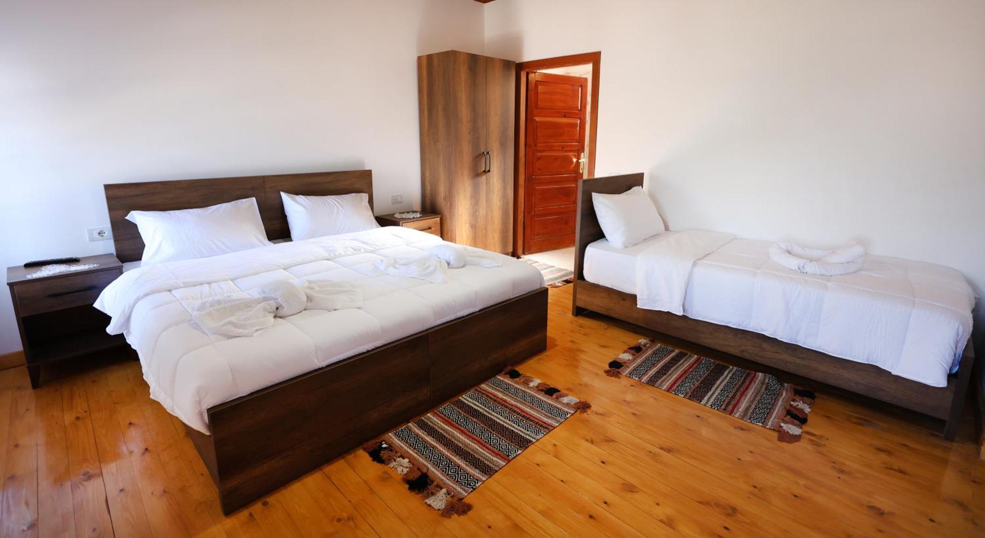 Villa Shpiragu Village Experience Berat Eksteriør bilde