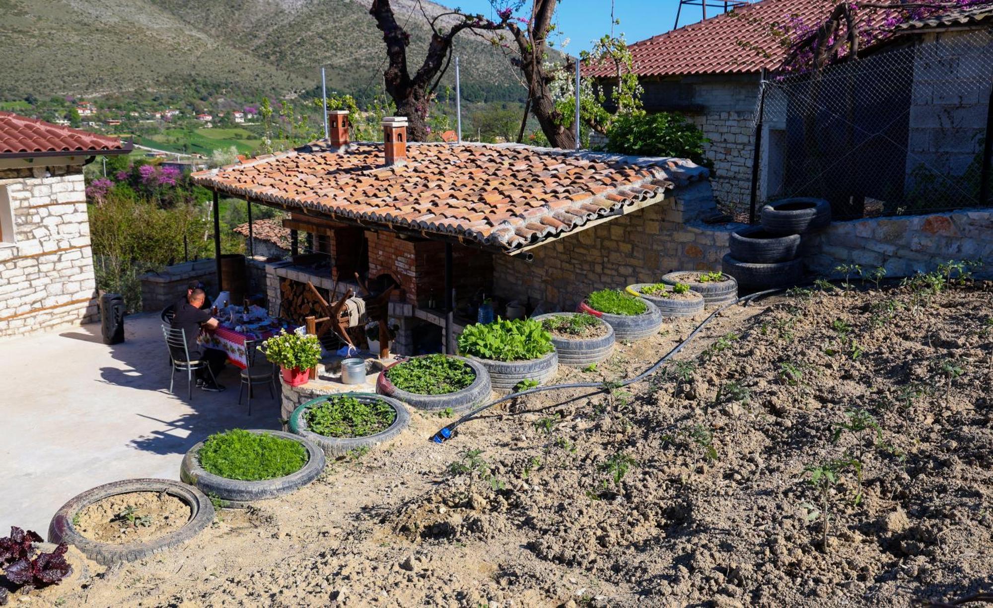 Villa Shpiragu Village Experience Berat Eksteriør bilde